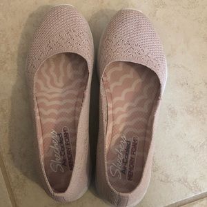 Sketchers Air-Cooled Memory Foam slip on shoes